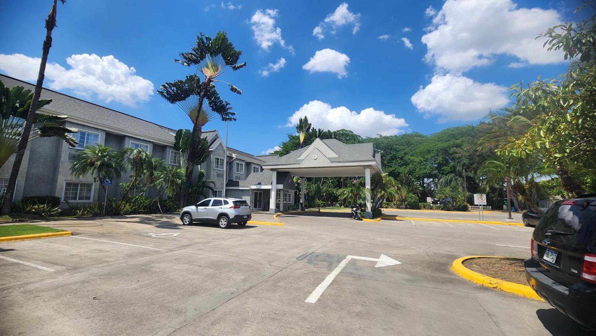 Metrotel Express San Pedro Sula Exterior foto
